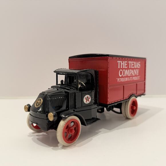ERTL Diecast Texaco 1925 Mack Bulldog Lubricate Truck The Texas Company Bank 120 - Picture 6 of 11